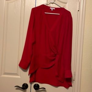 Hailstones nwt high low hem blouse in red 100% polyester